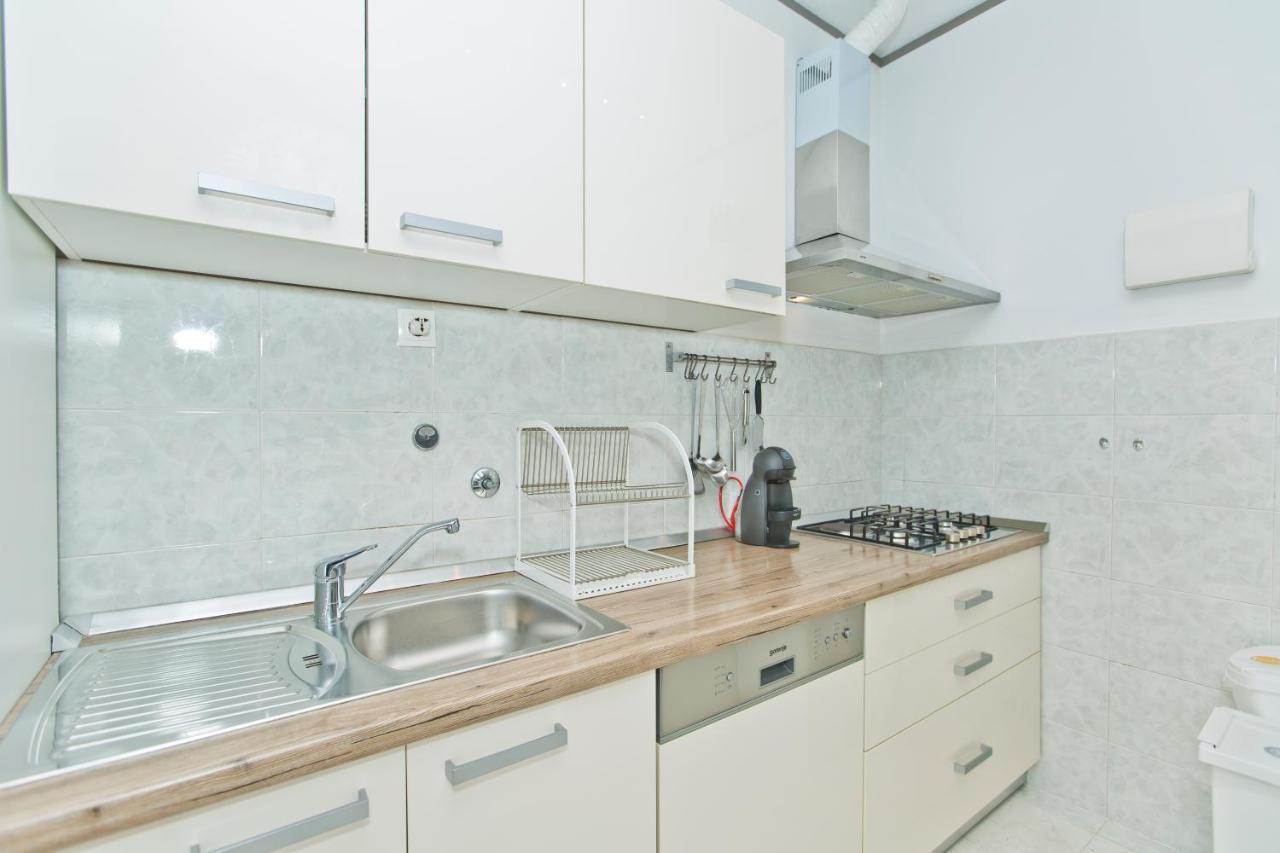 Milton Hvar Apartamento *
